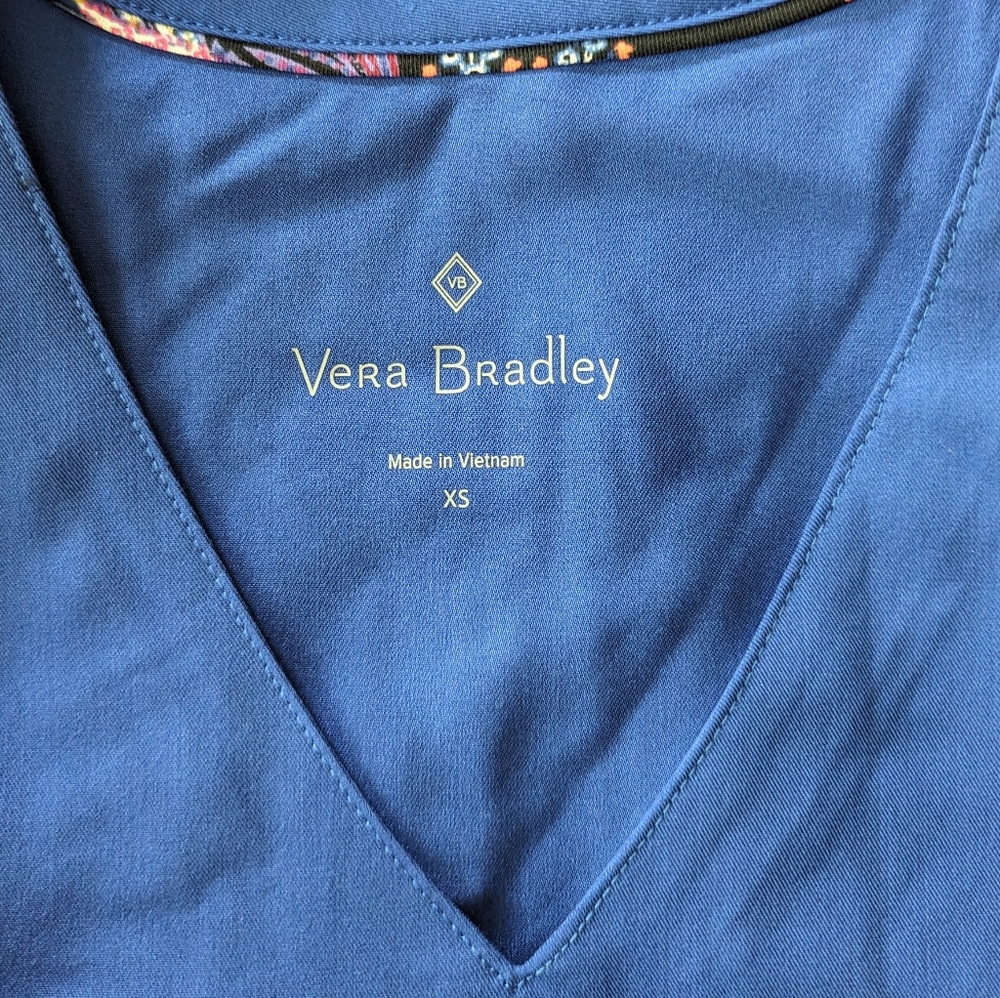 New Vera Bradley Medical Nurse Doctor Uniform Scrub Top‎ V-Neck Blue XS - Picture 3 of 3